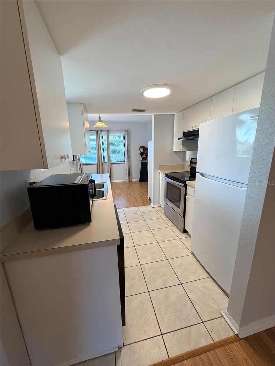 Image 7 of 25 For 5310 26th Street W 2204
