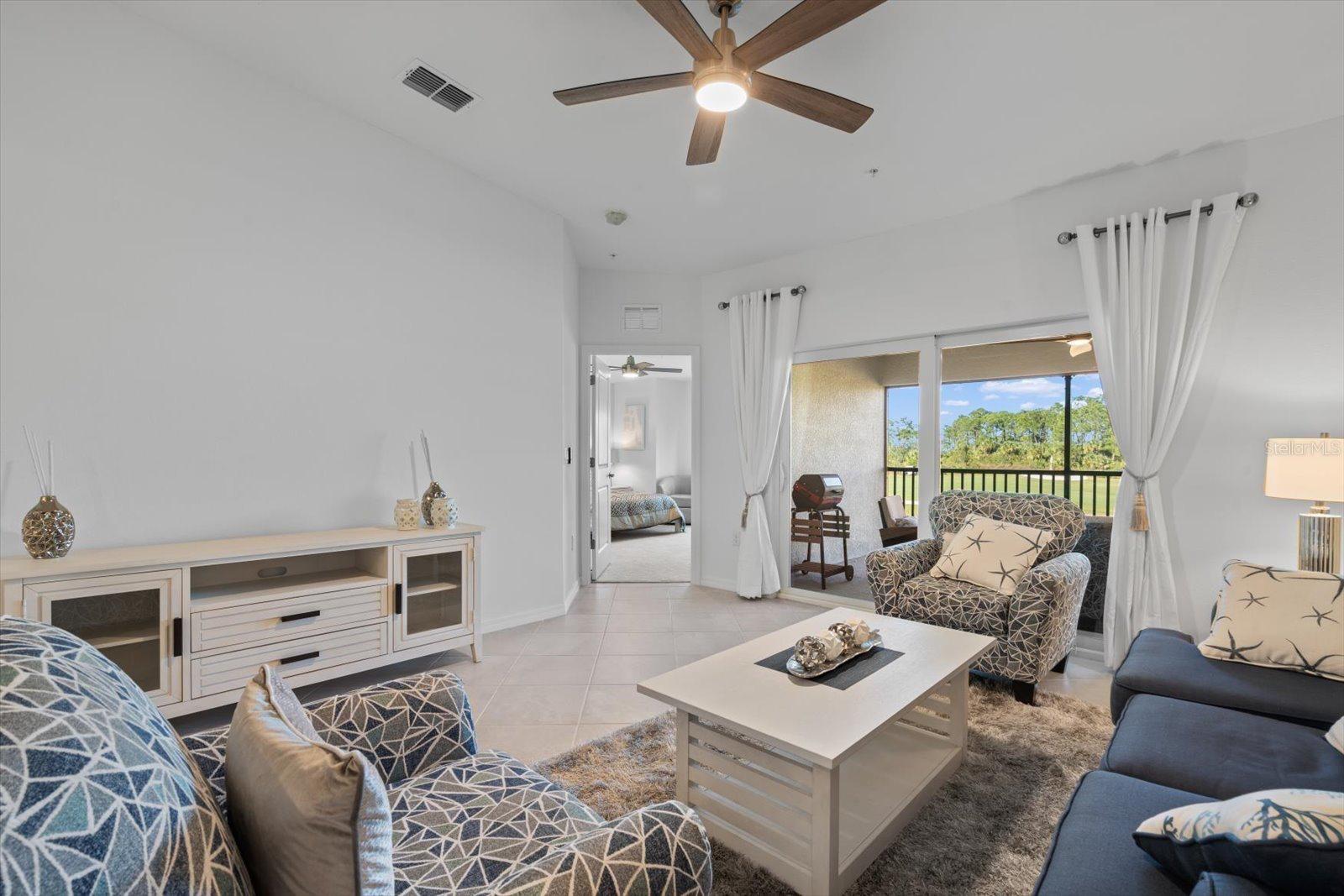 Image 28 of 30 For 12390 Wellen Golf Street 201
