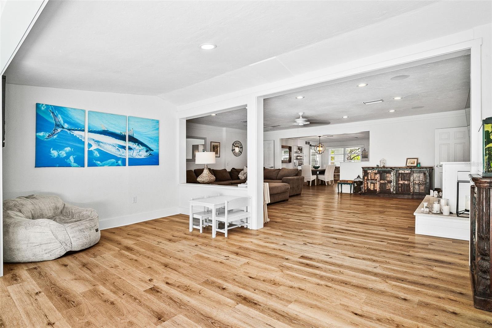 Image 43 of 61 For 2215 Hibiscus Street