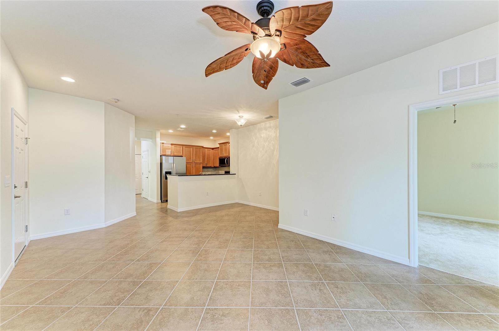 Image 10 of 46 For 7906 Moonstone Drive 4-106