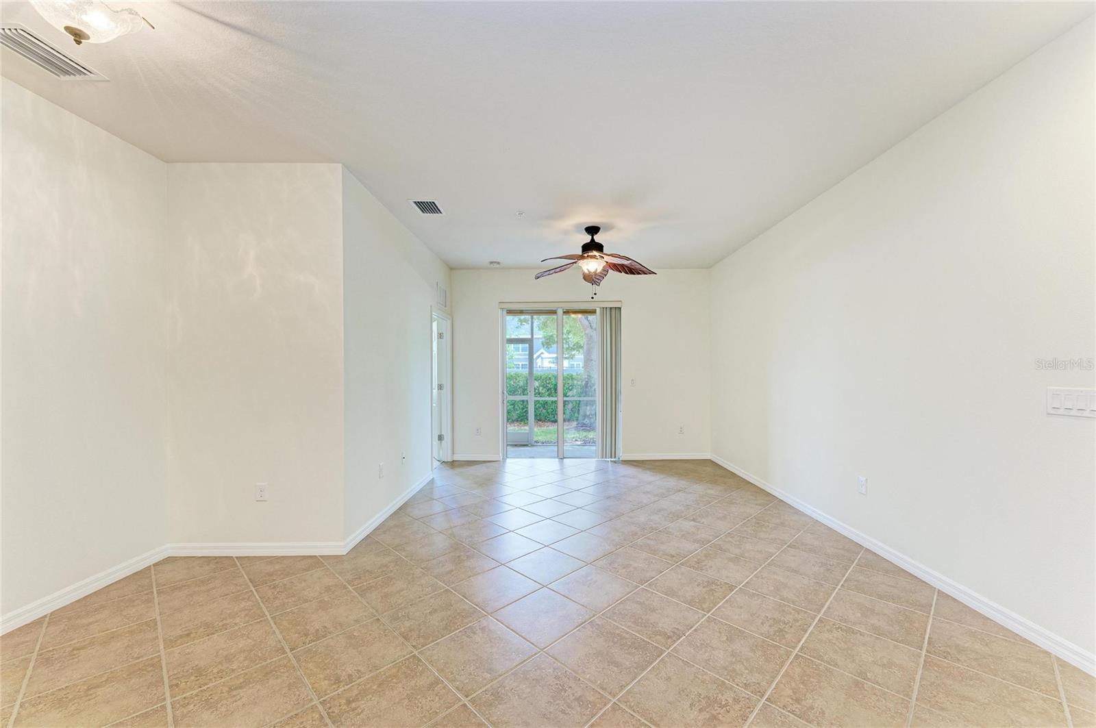 Image 9 of 46 For 7906 Moonstone Drive 4-106
