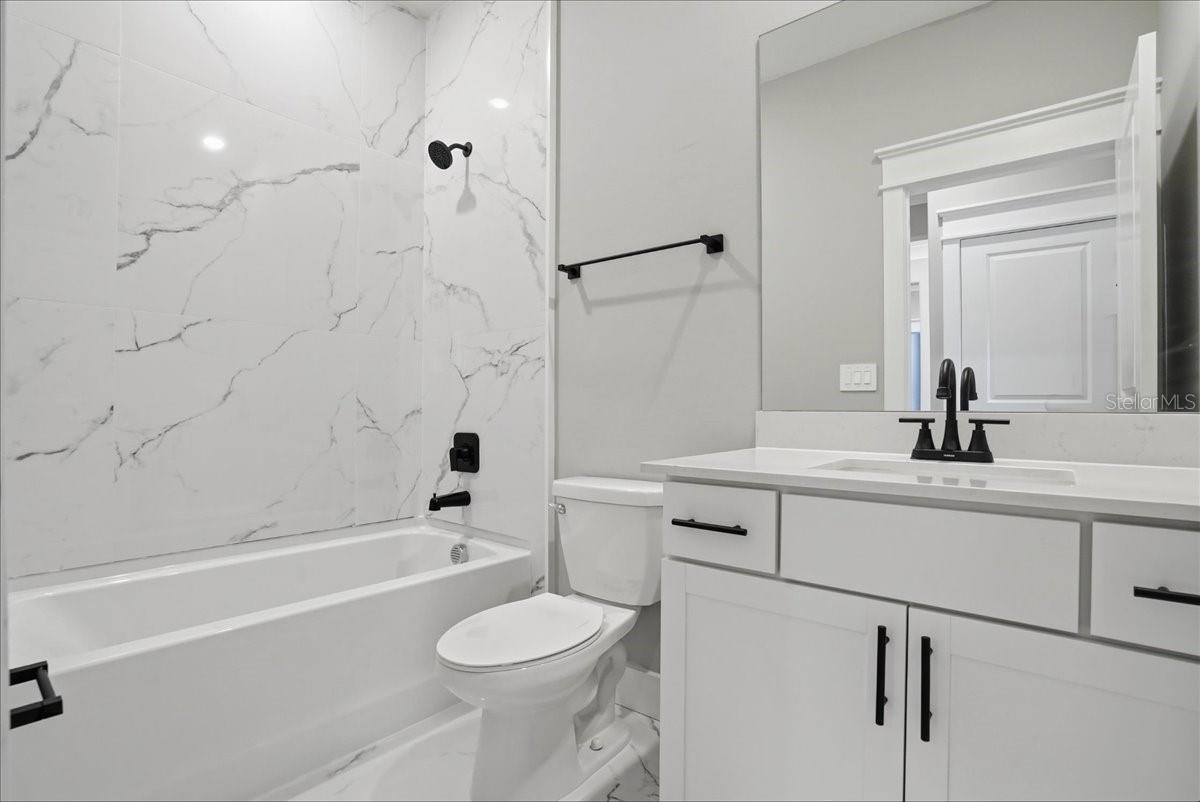 Image 23 of 61 For 5309 Seal Isle Court