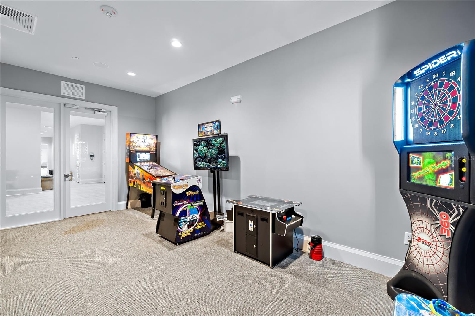 Image 33 of 61 For 5309 Seal Isle Court