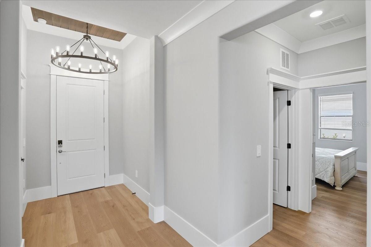 Image 7 of 61 For 5309 Seal Isle Court