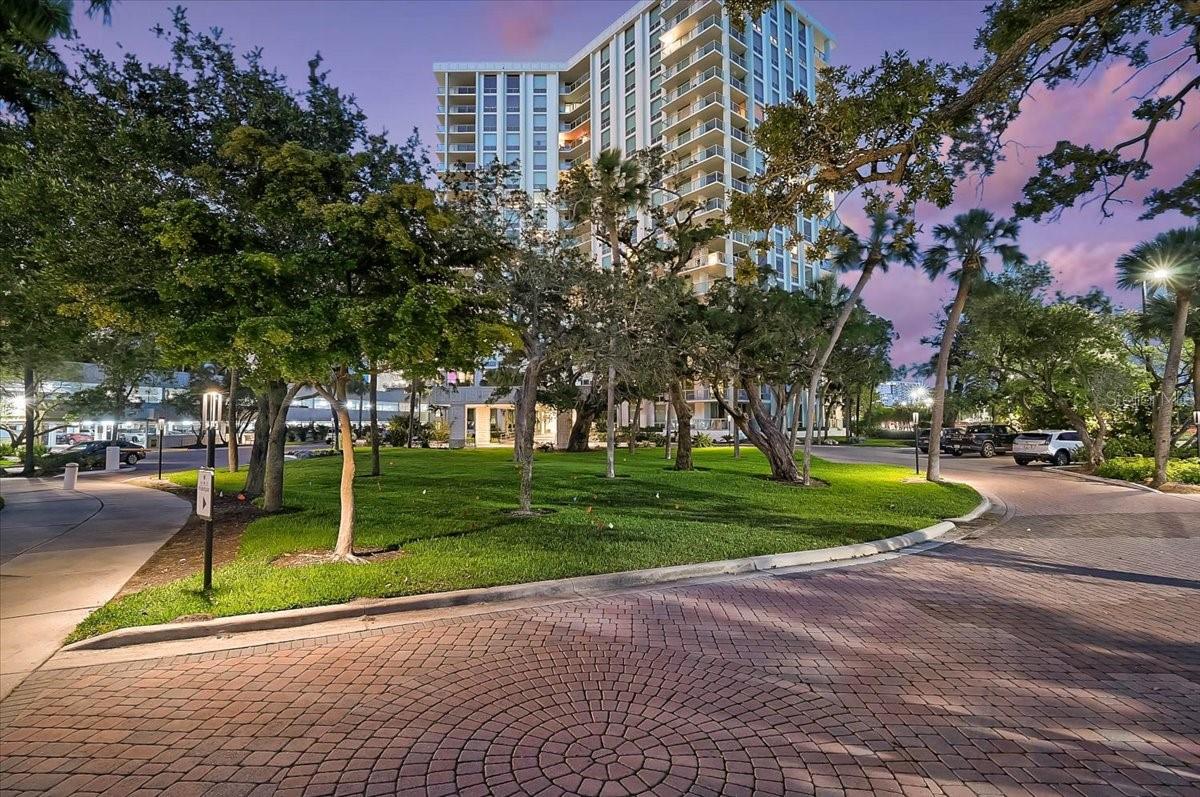 Image 2 of 100 For 1111 Gulfstream Avenue 7c