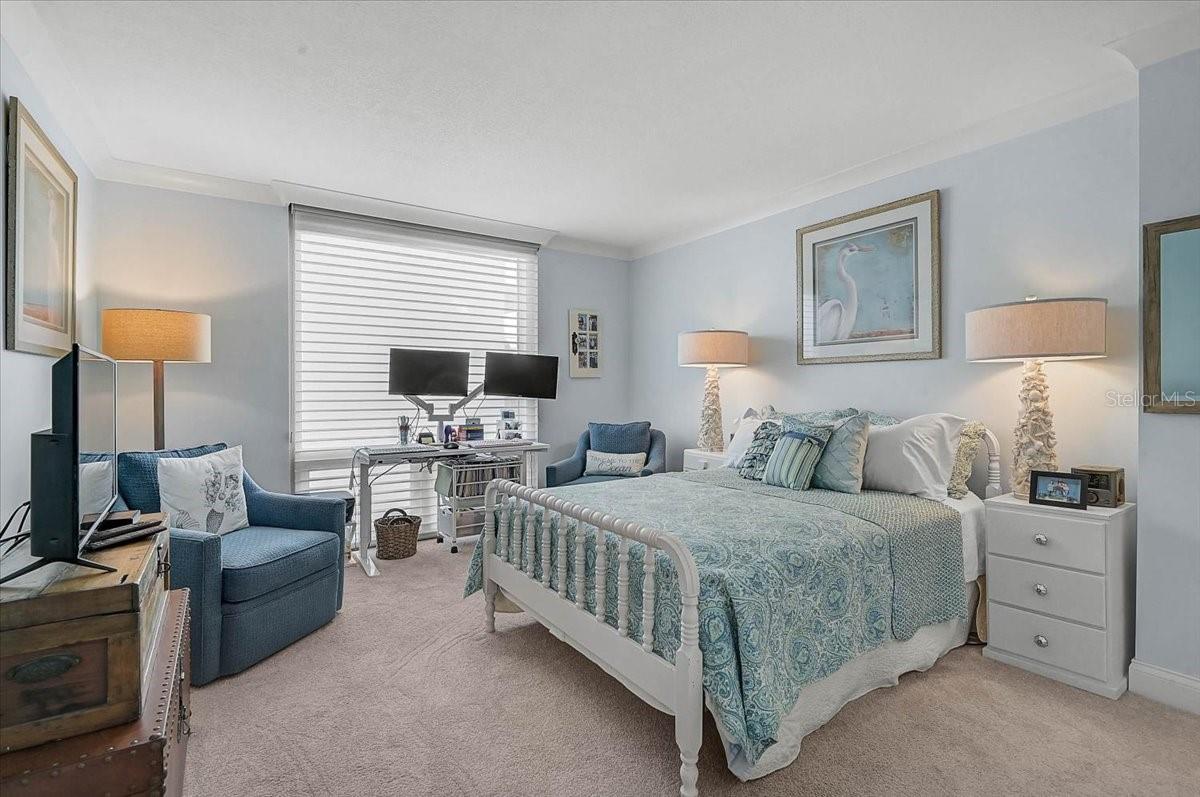 Image 39 of 100 For 1111 Gulfstream Avenue 7c