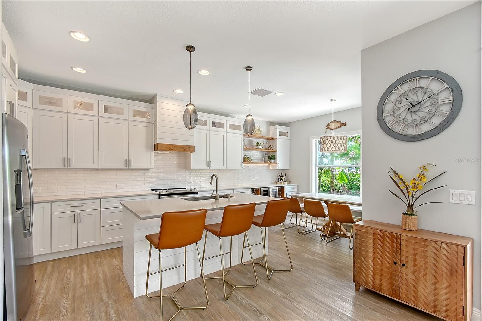 Image 11 of 73 For 1738 Siesta Drive