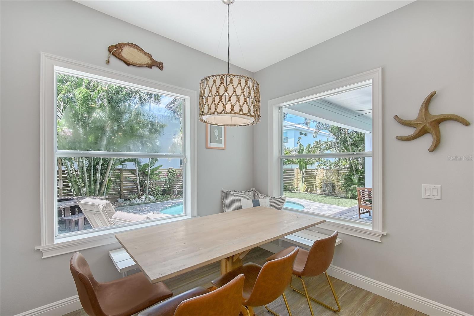 Image 14 of 73 For 1738 Siesta Drive