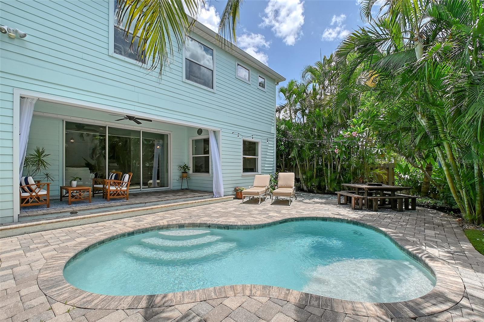 Image 43 of 73 For 1738 Siesta Drive
