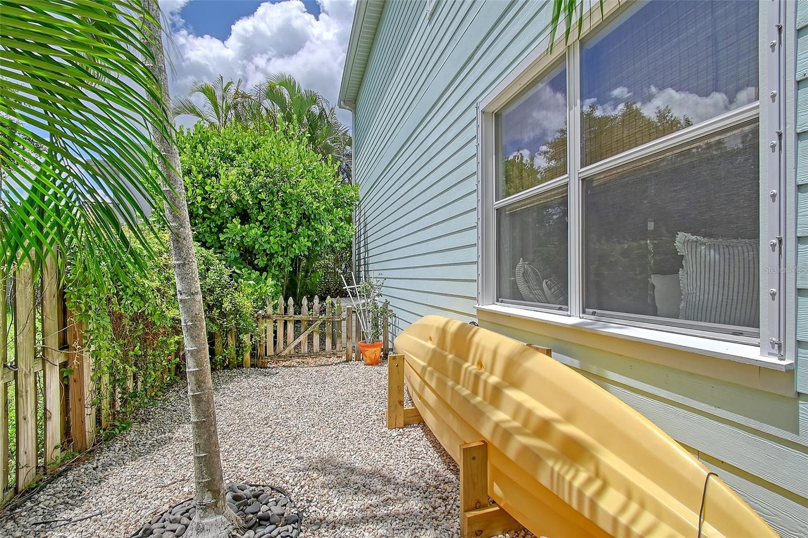 Image 47 of 73 For 1738 Siesta Drive