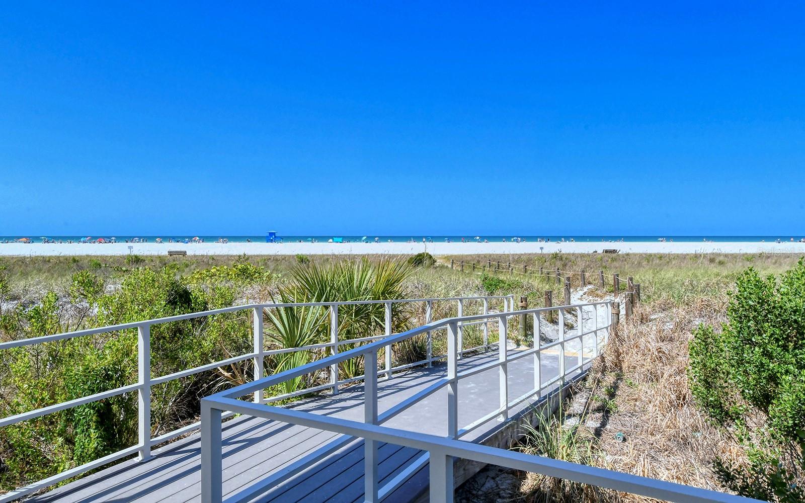 Image 52 of 73 For 1738 Siesta Drive