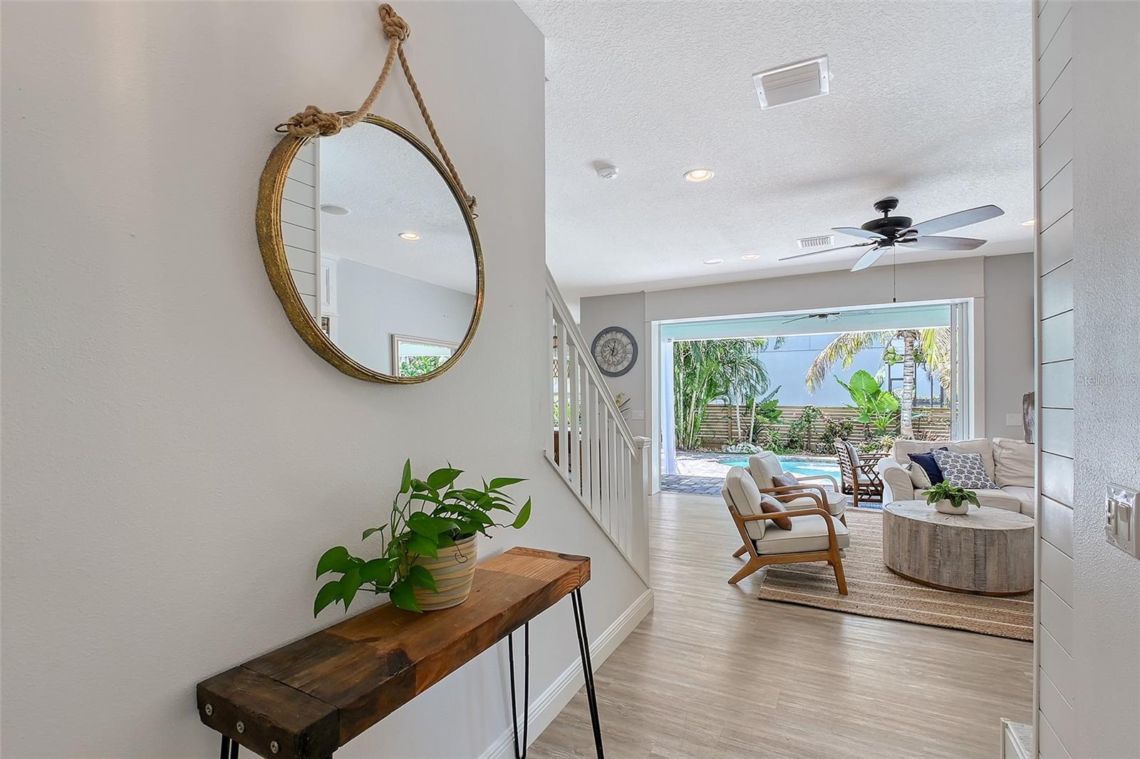 Image 6 of 73 For 1738 Siesta Drive