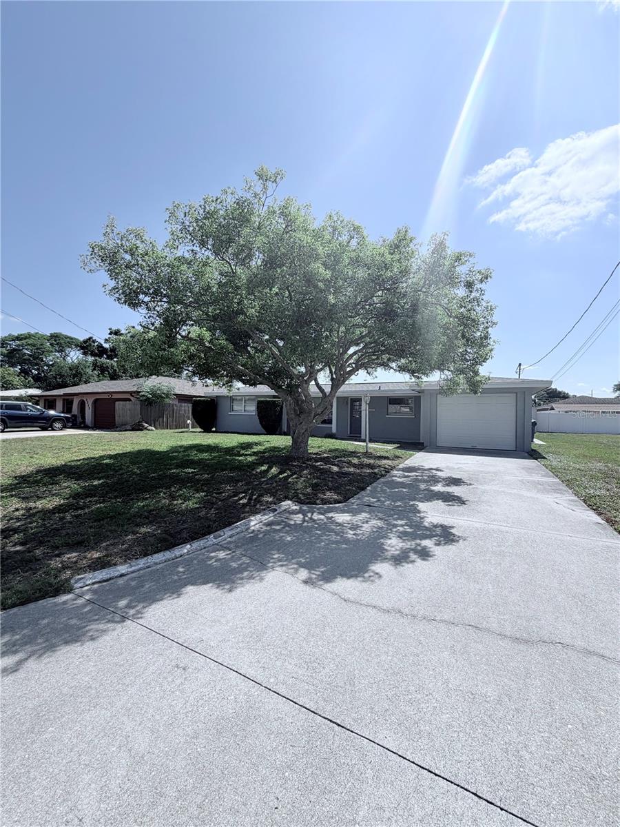 Image 2 of 26 For 3219 Cambridge Drive