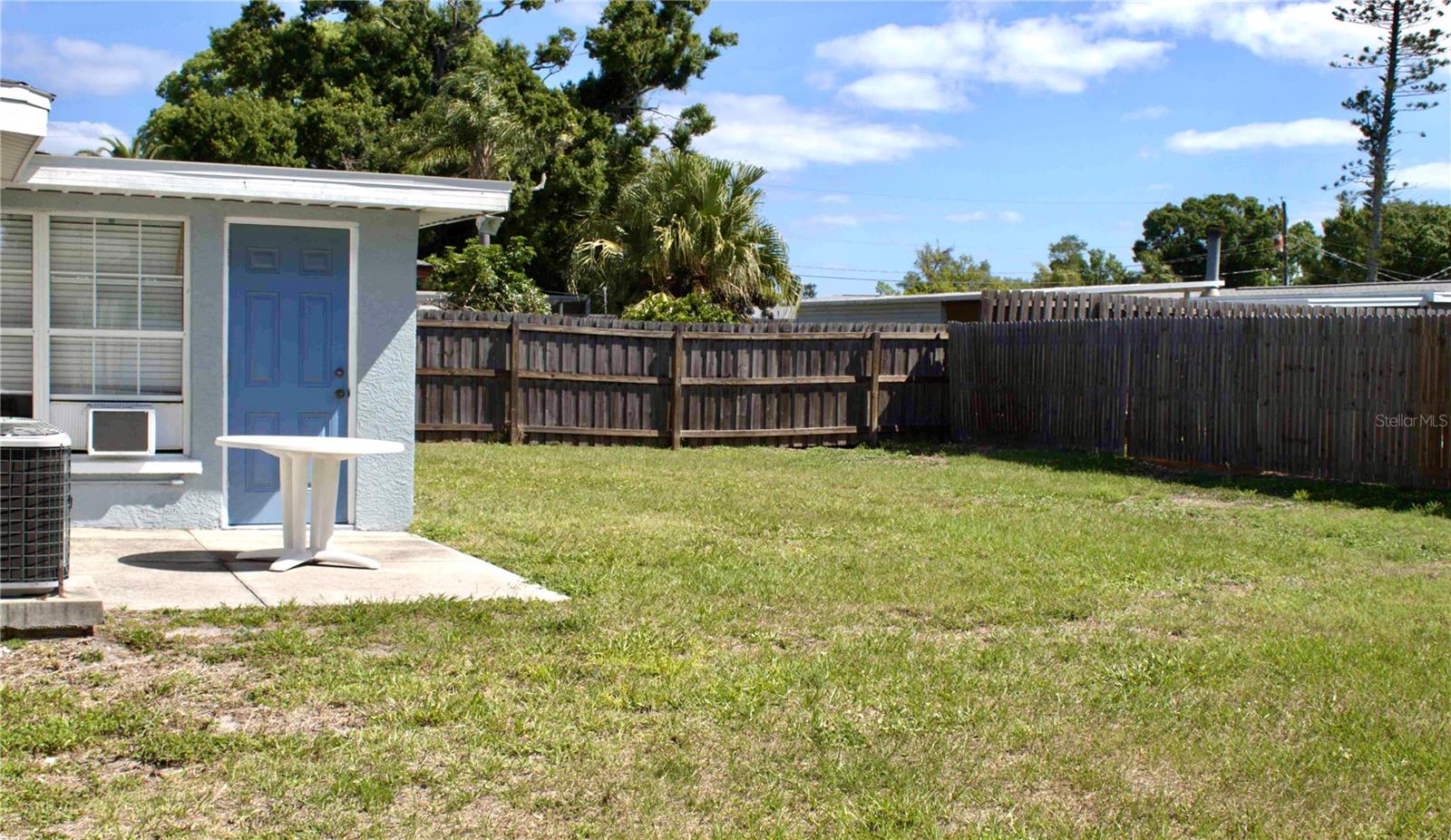 Image 22 of 26 For 3219 Cambridge Drive