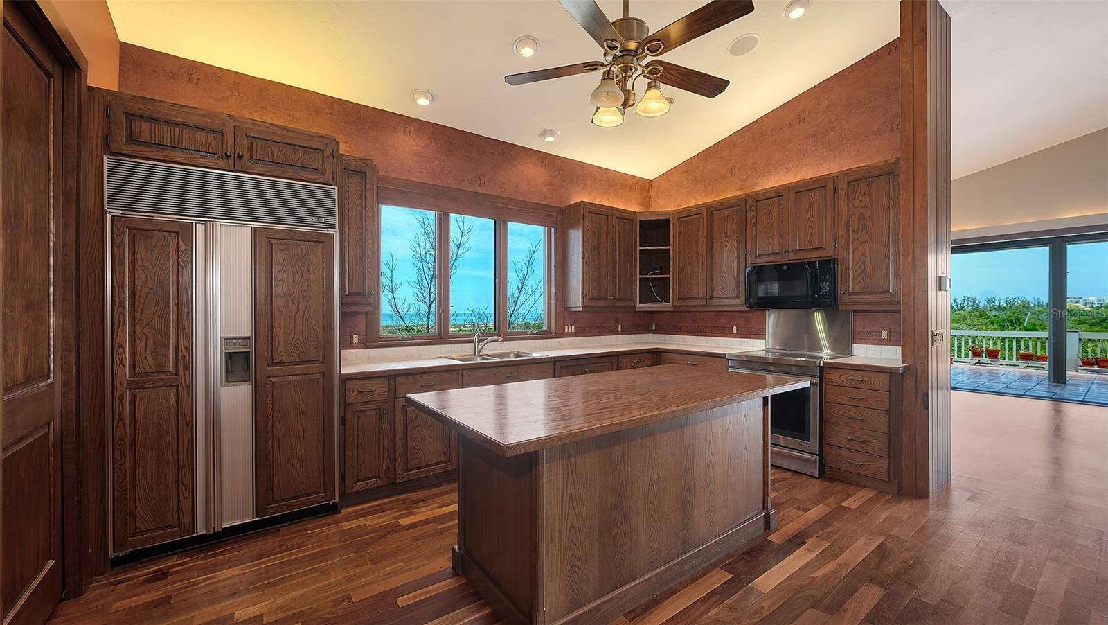 Image 23 of 88 For 156 Emerson Drive