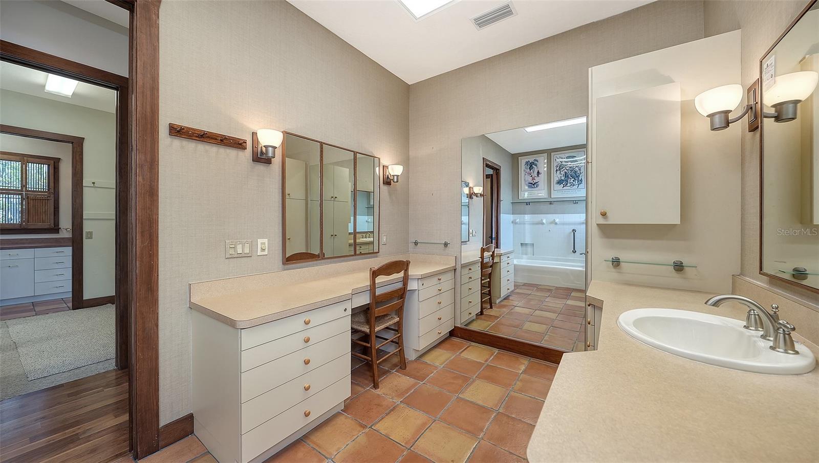 Image 35 of 88 For 156 Emerson Drive