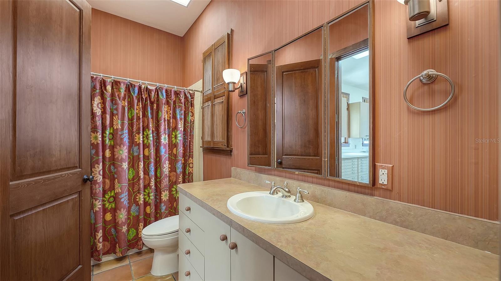 Image 39 of 88 For 156 Emerson Drive