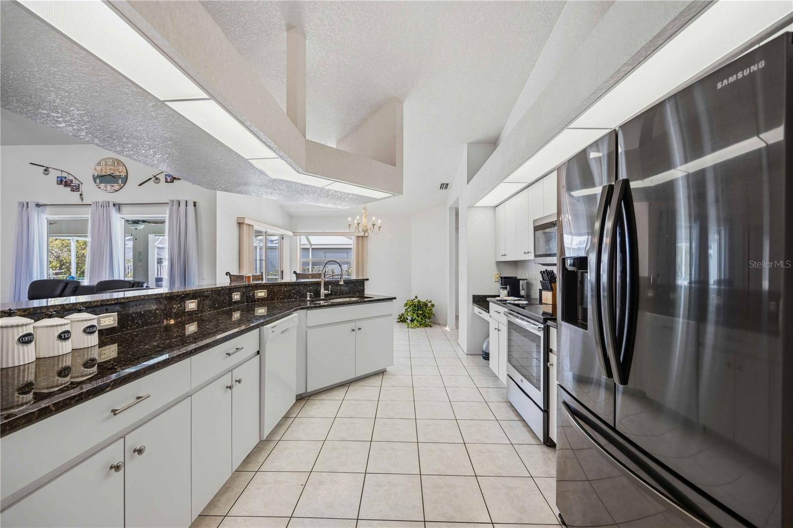 Image 11 of 55 For 23530 Clay Avenue