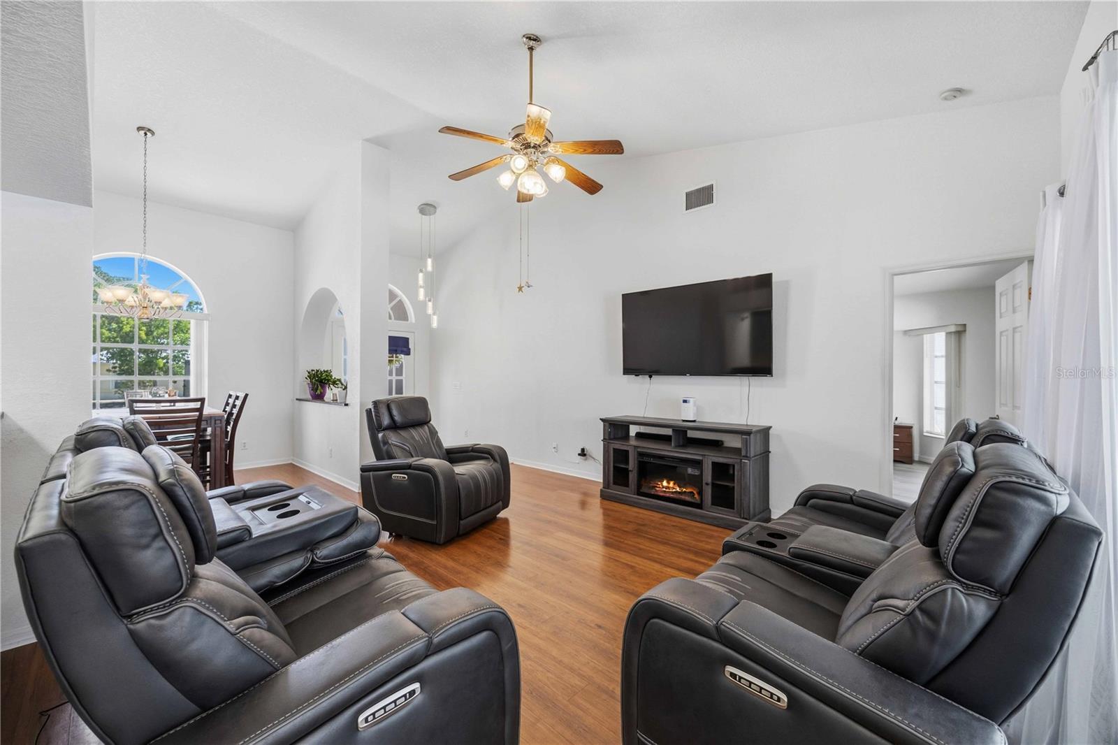 Image 8 of 55 For 23530 Clay Avenue
