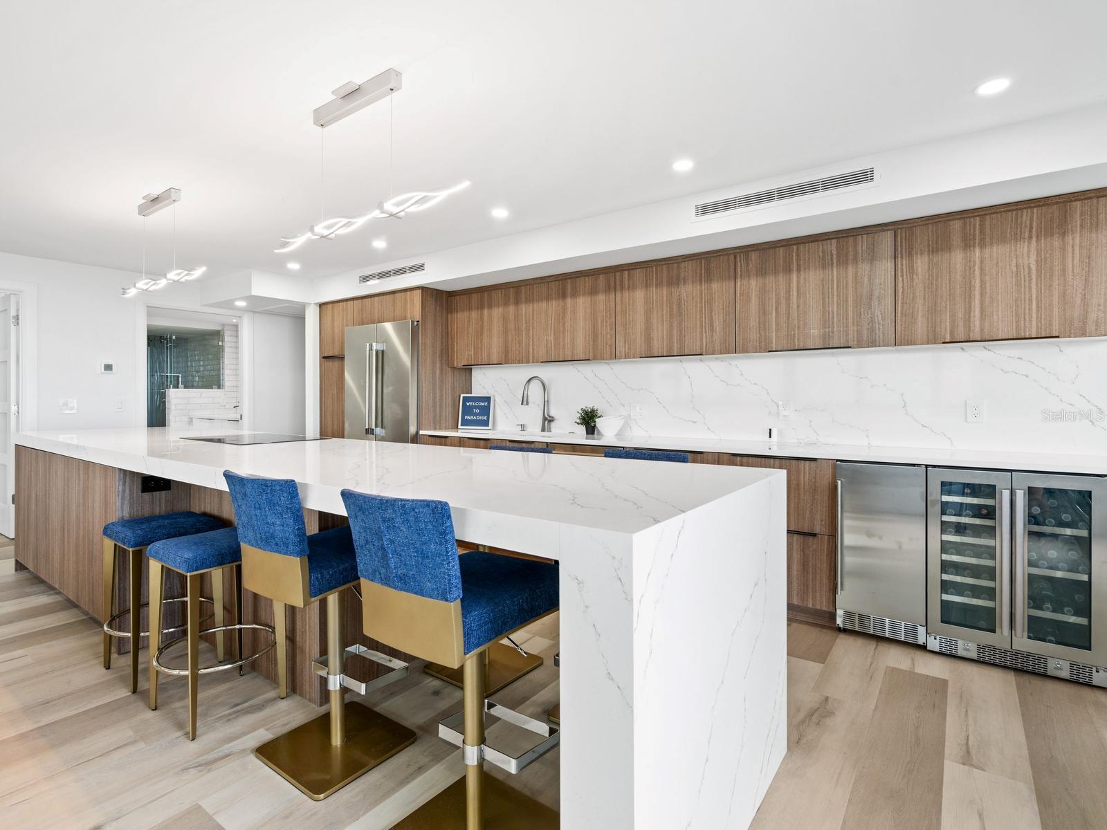 Image 24 of 65 For 5400 Ocean Boulevard 5-3