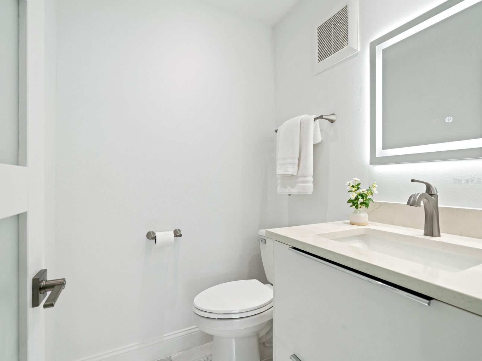 Image 40 of 65 For 5400 Ocean Boulevard 5-3