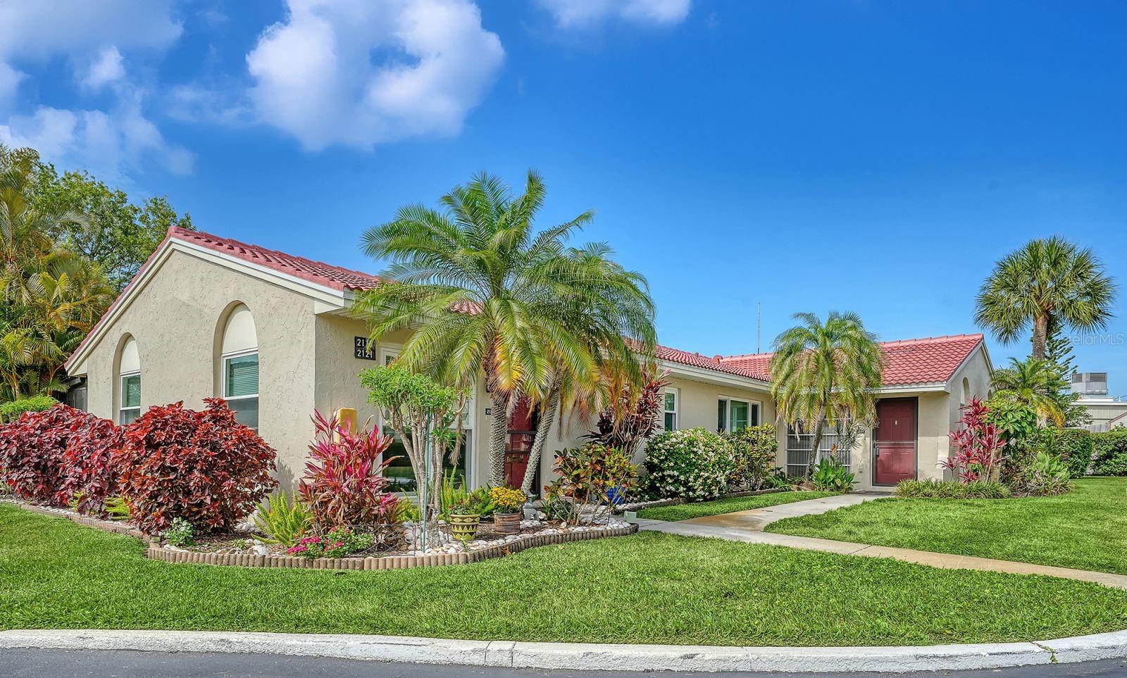 Details for 2121 Pueblo Circle V6, SARASOTA, FL 34231