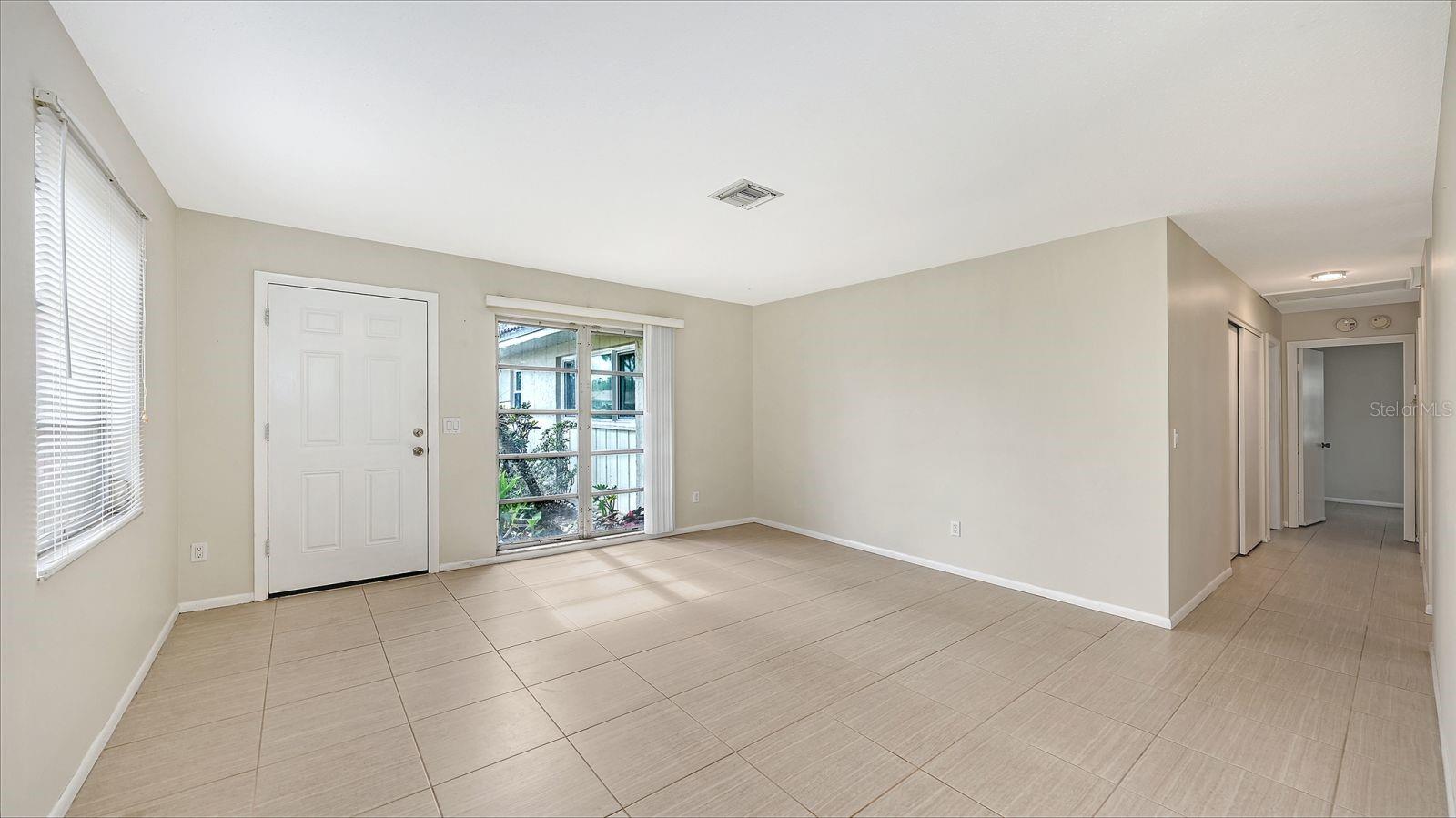 Image 10 of 48 For 2121 Pueblo Circle V6