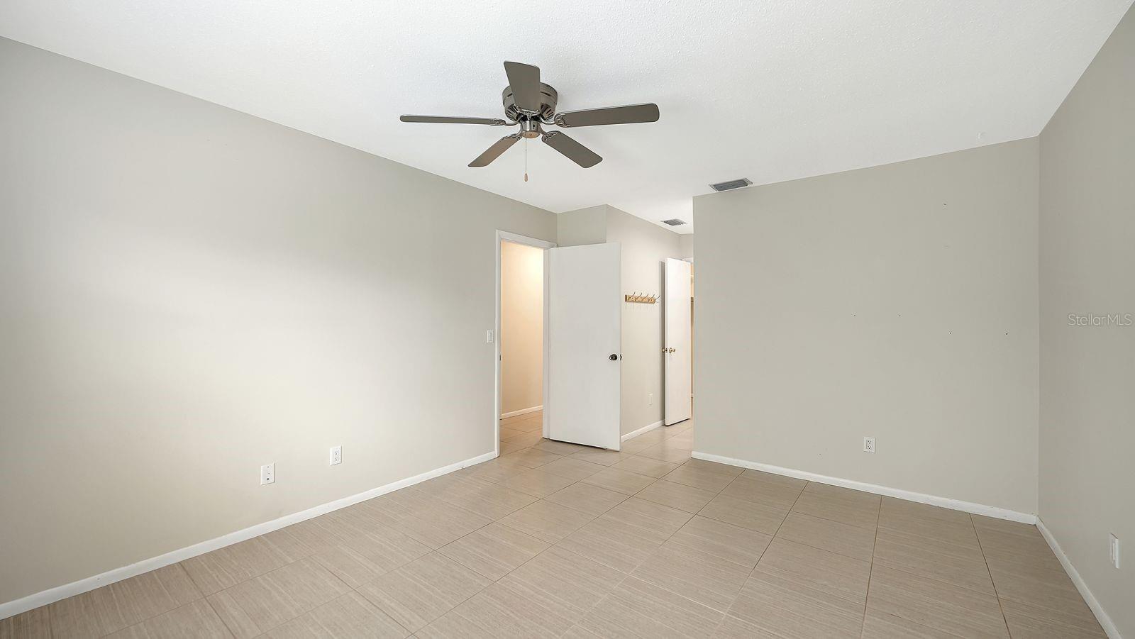 Image 20 of 48 For 2121 Pueblo Circle V6