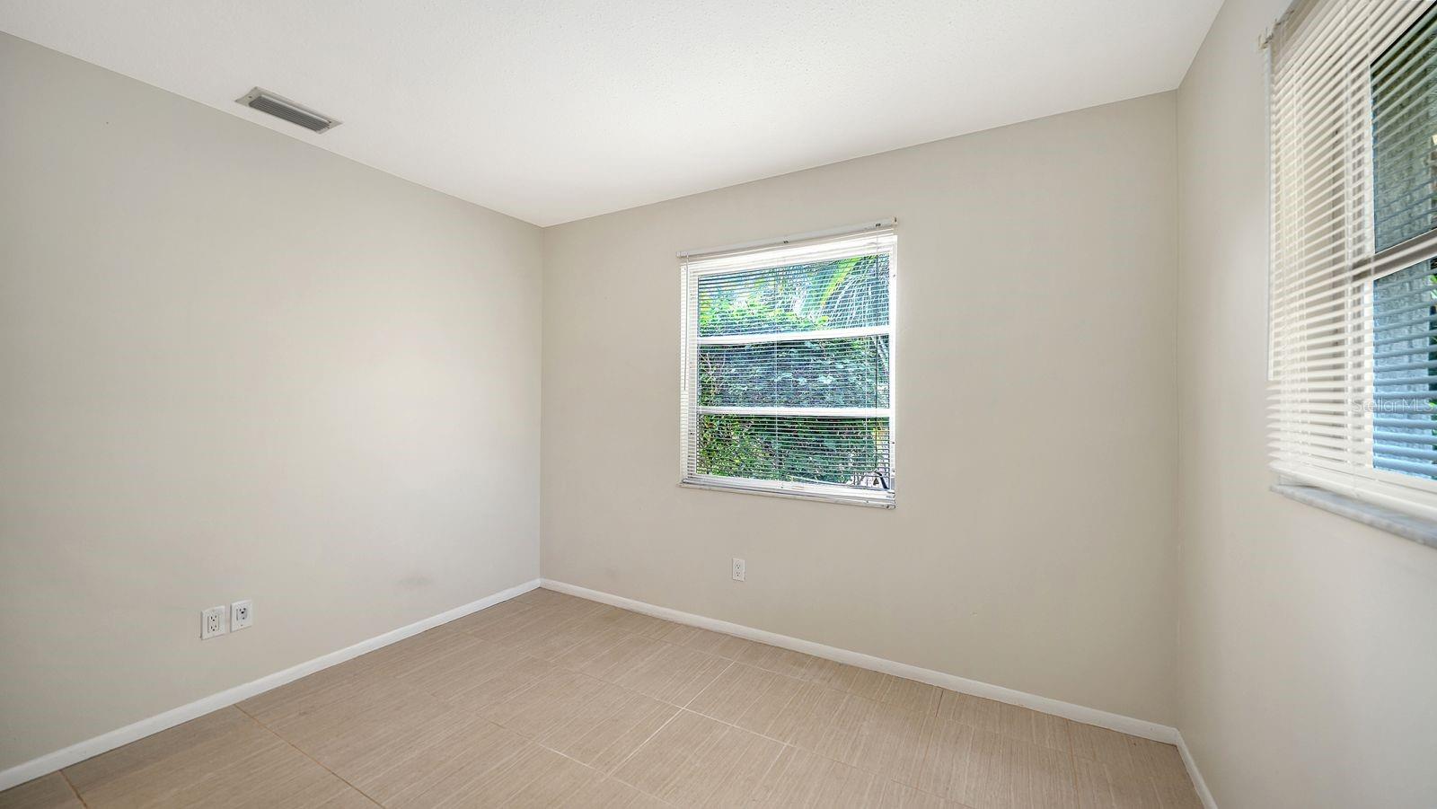 Image 33 of 48 For 2121 Pueblo Circle V6