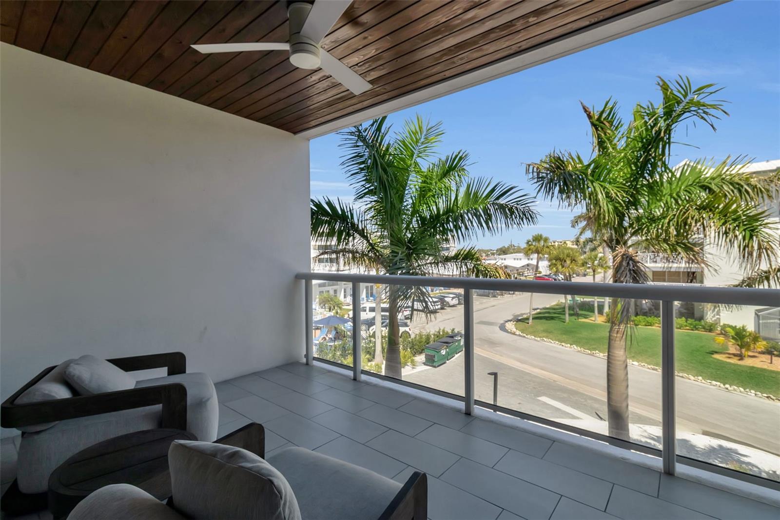 Image 31 of 43 For 1035 Seaside Drive 308