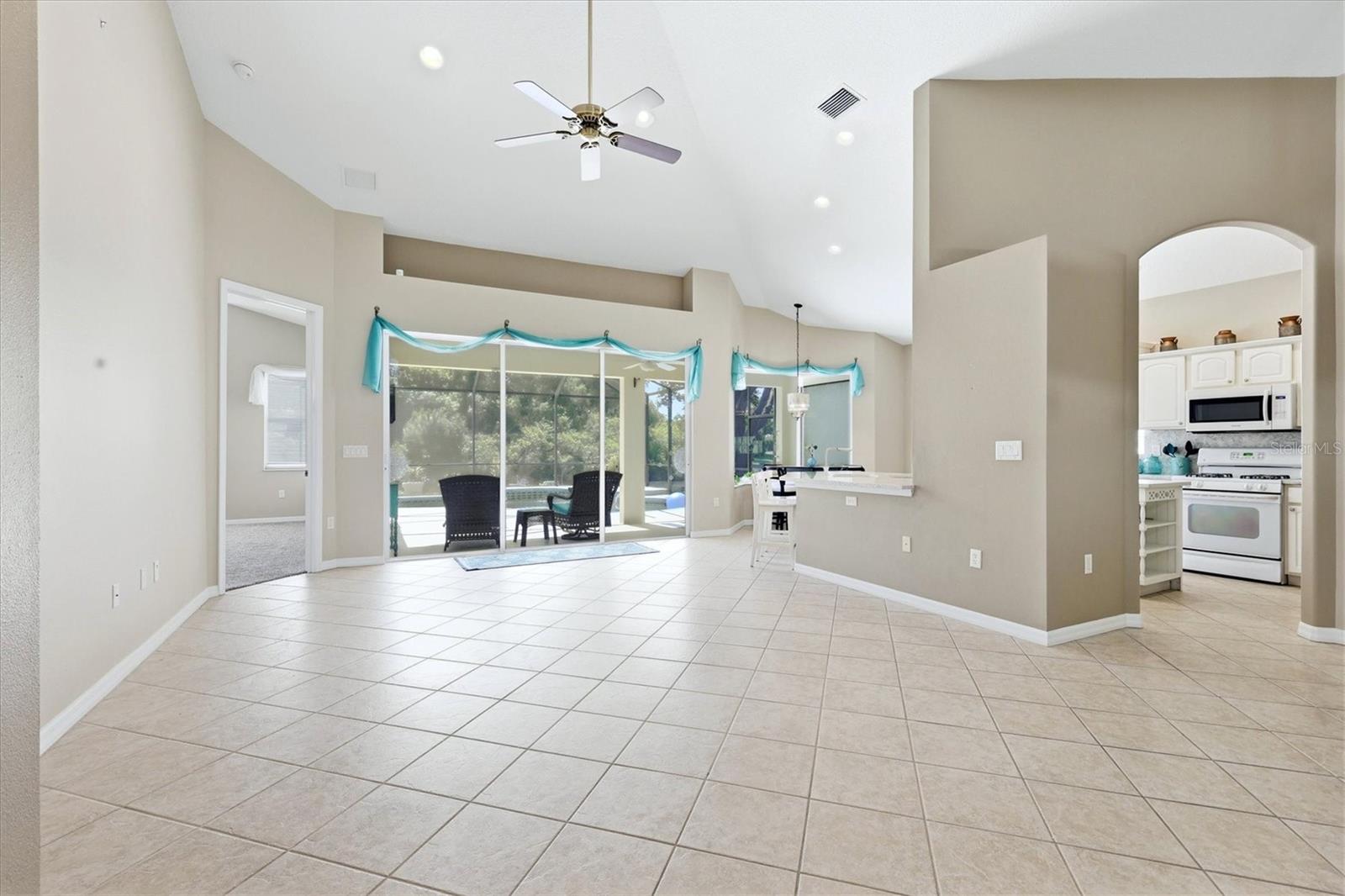 Image 11 of 52 For 6420 Rookery Circle