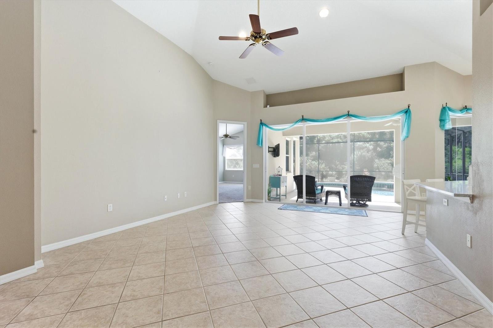 Image 14 of 52 For 6420 Rookery Circle