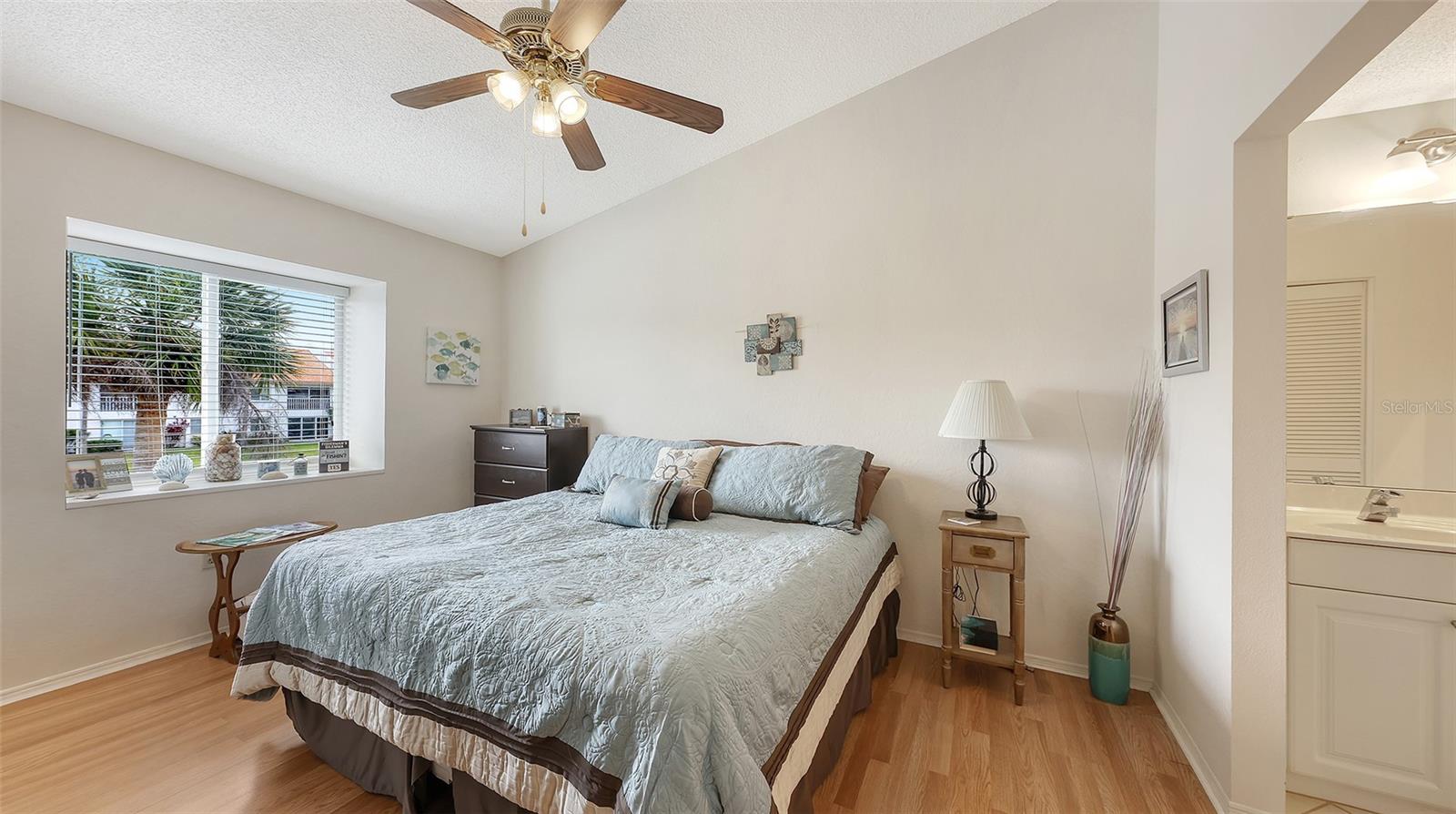 Image 17 of 44 For 4338 Madeira Court 3346