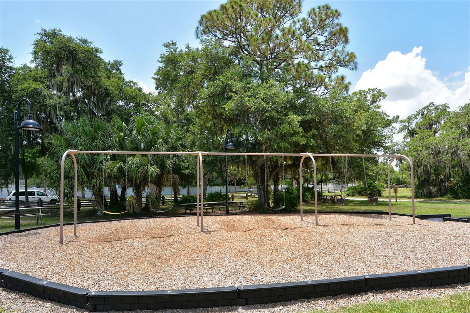 Image 40 of 44 For 4338 Madeira Court 3346