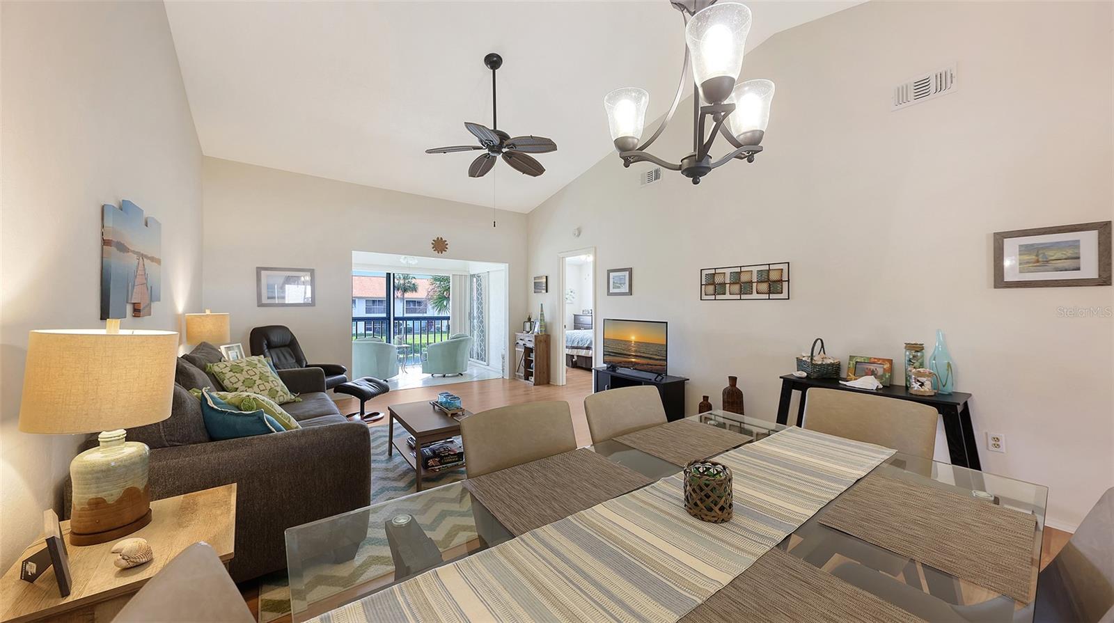 Image 6 of 44 For 4338 Madeira Court 3346
