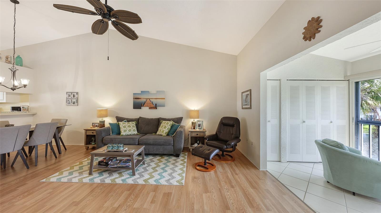 Image 8 of 44 For 4338 Madeira Court 3346
