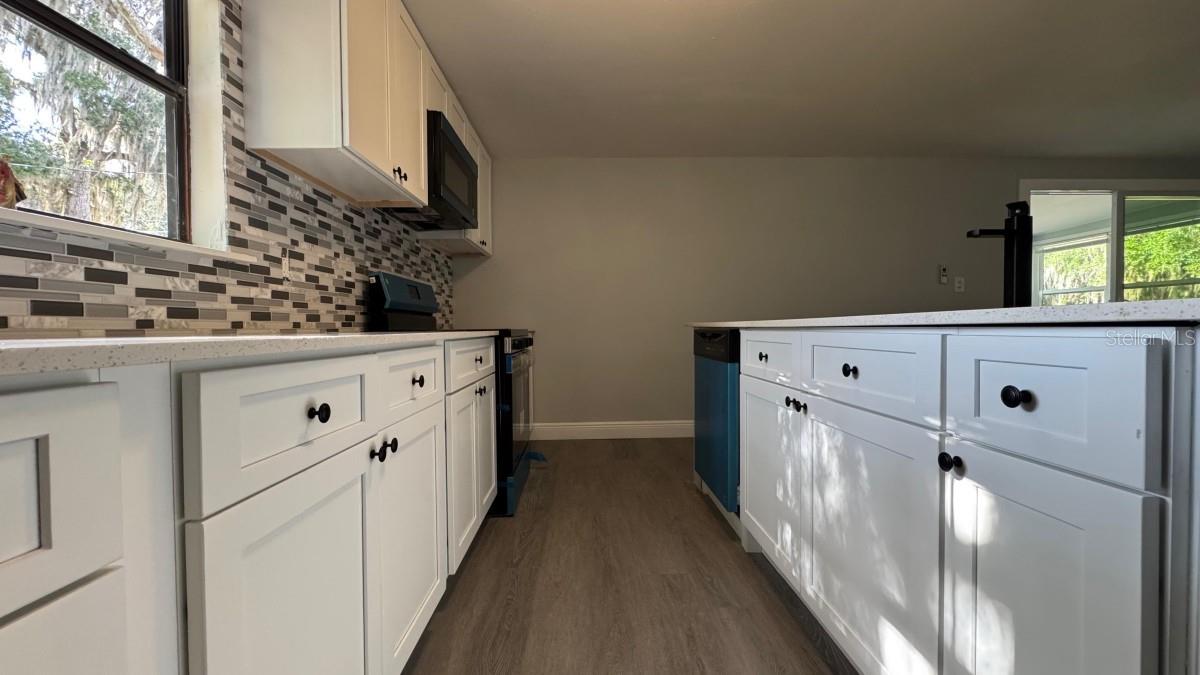 Image 6 of 12 For 1051 Cr 464  