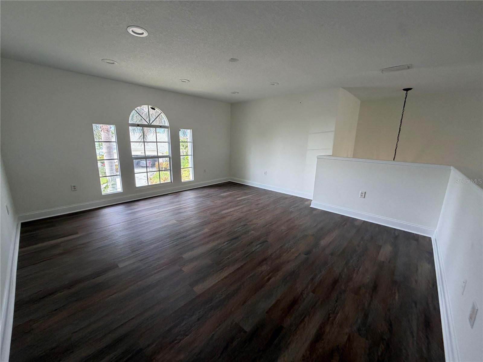 Image 17 of 25 For 8607 51st Avenue W