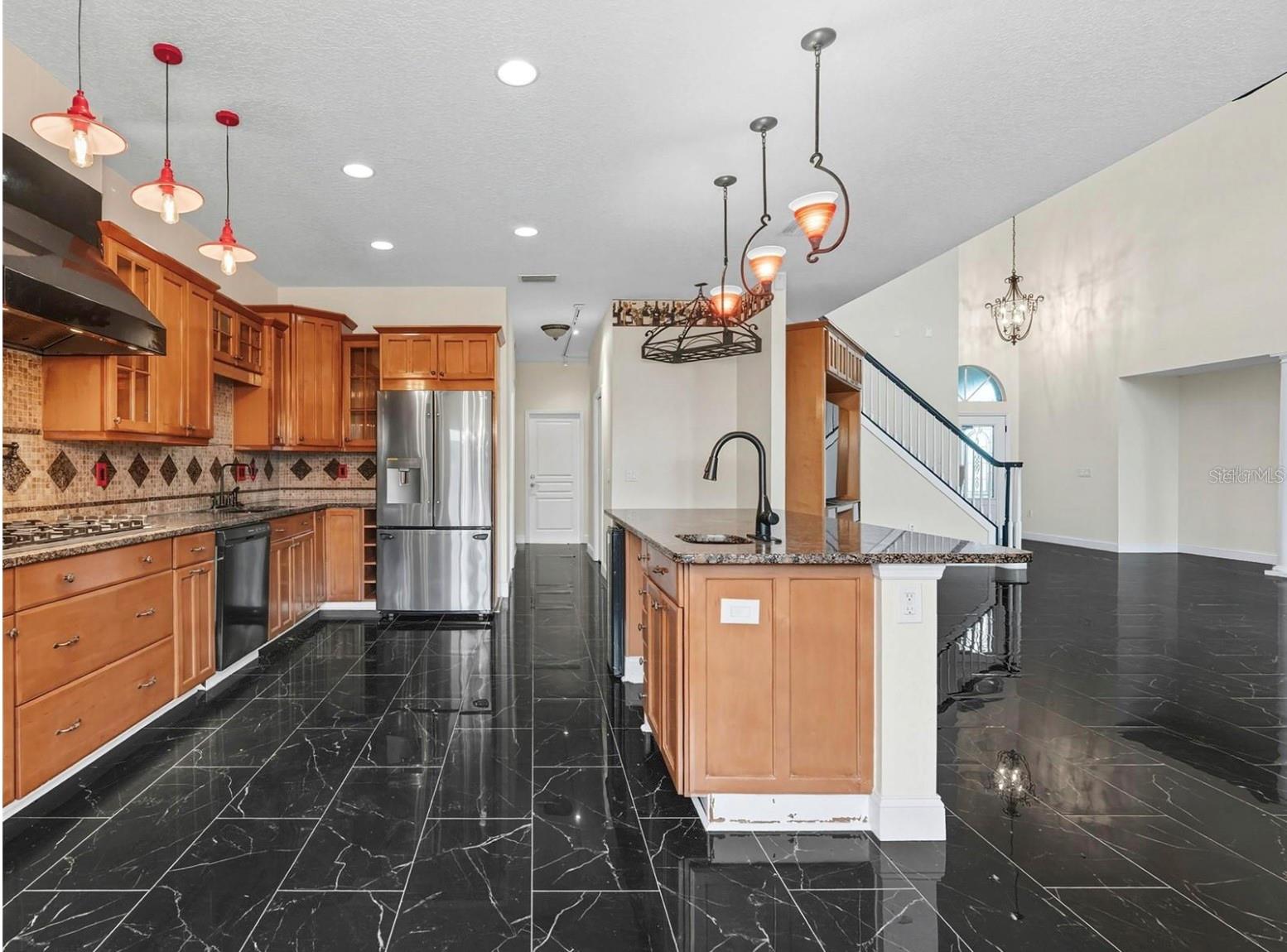 Image 5 of 25 For 8607 51st Avenue W