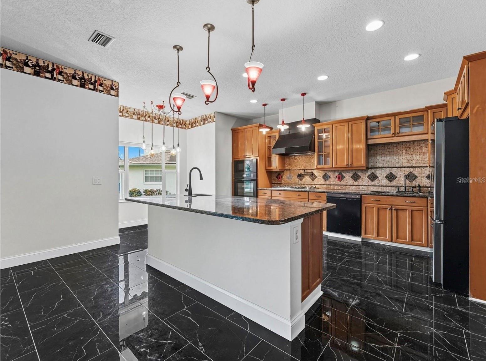 Image 9 of 25 For 8607 51st Avenue W