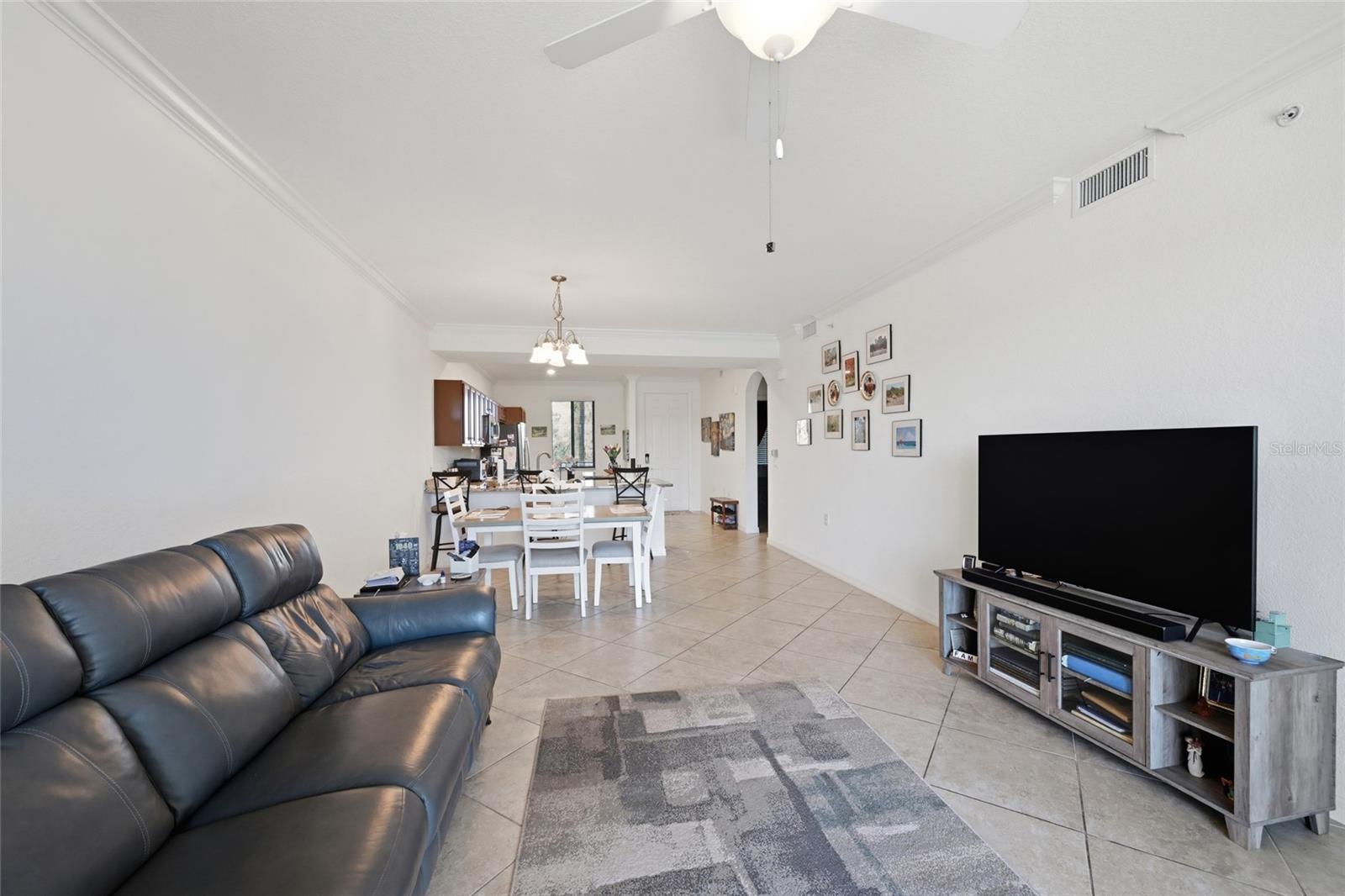 Image 10 of 54 For 16904 Vardon Terrace 205
