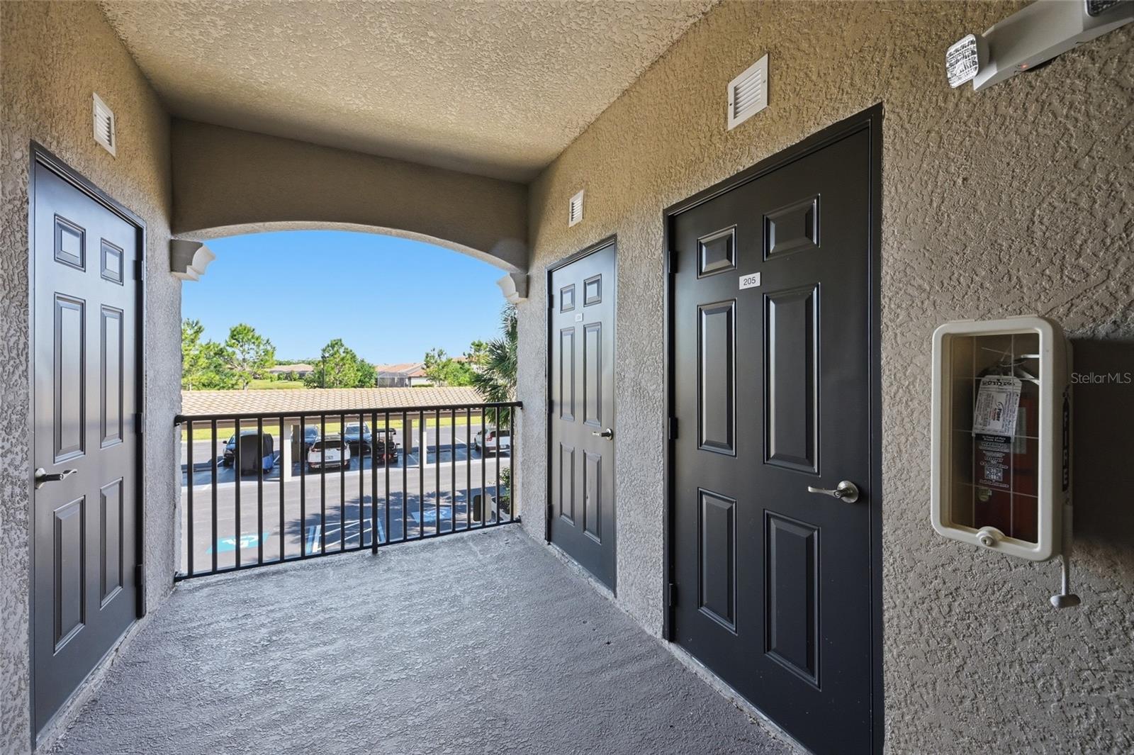 Image 19 of 54 For 16904 Vardon Terrace 205