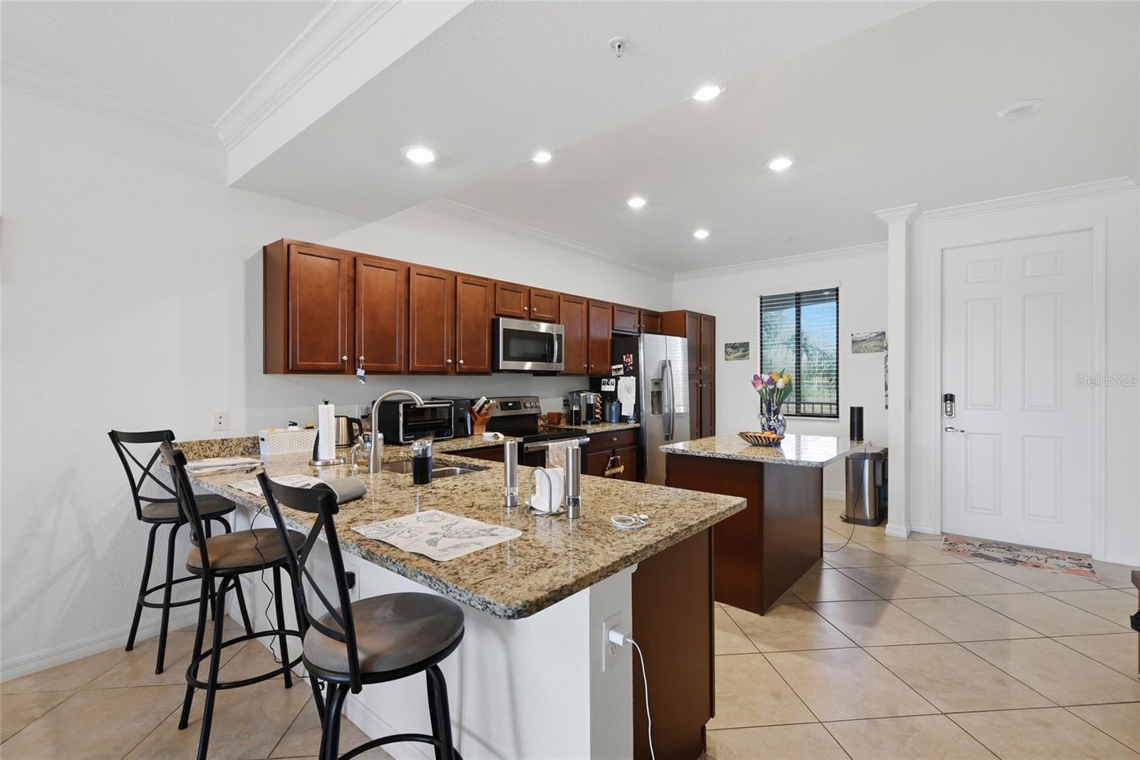Image 3 of 54 For 16904 Vardon Terrace 205