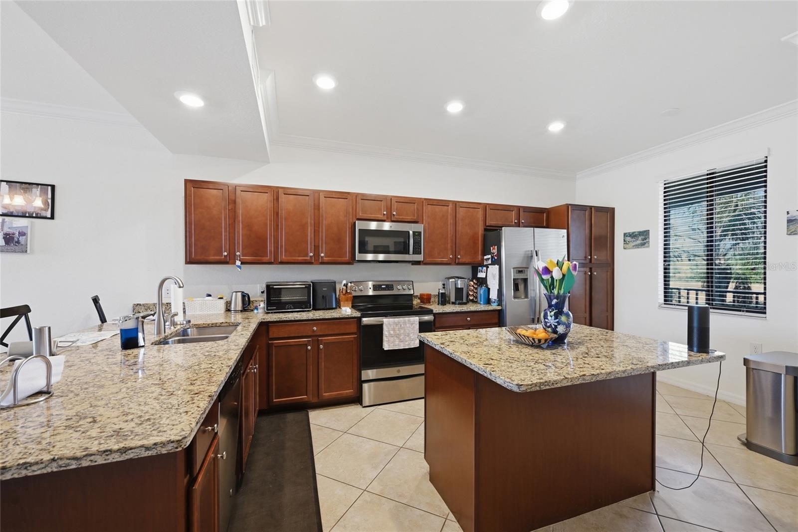Image 4 of 54 For 16904 Vardon Terrace 205