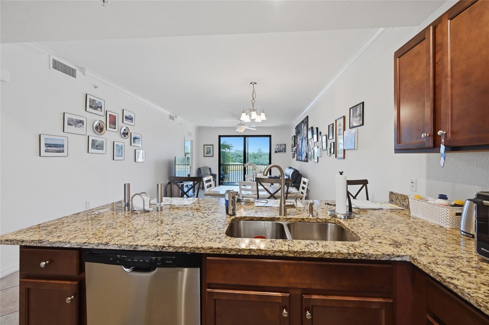 Image 7 of 54 For 16904 Vardon Terrace 205