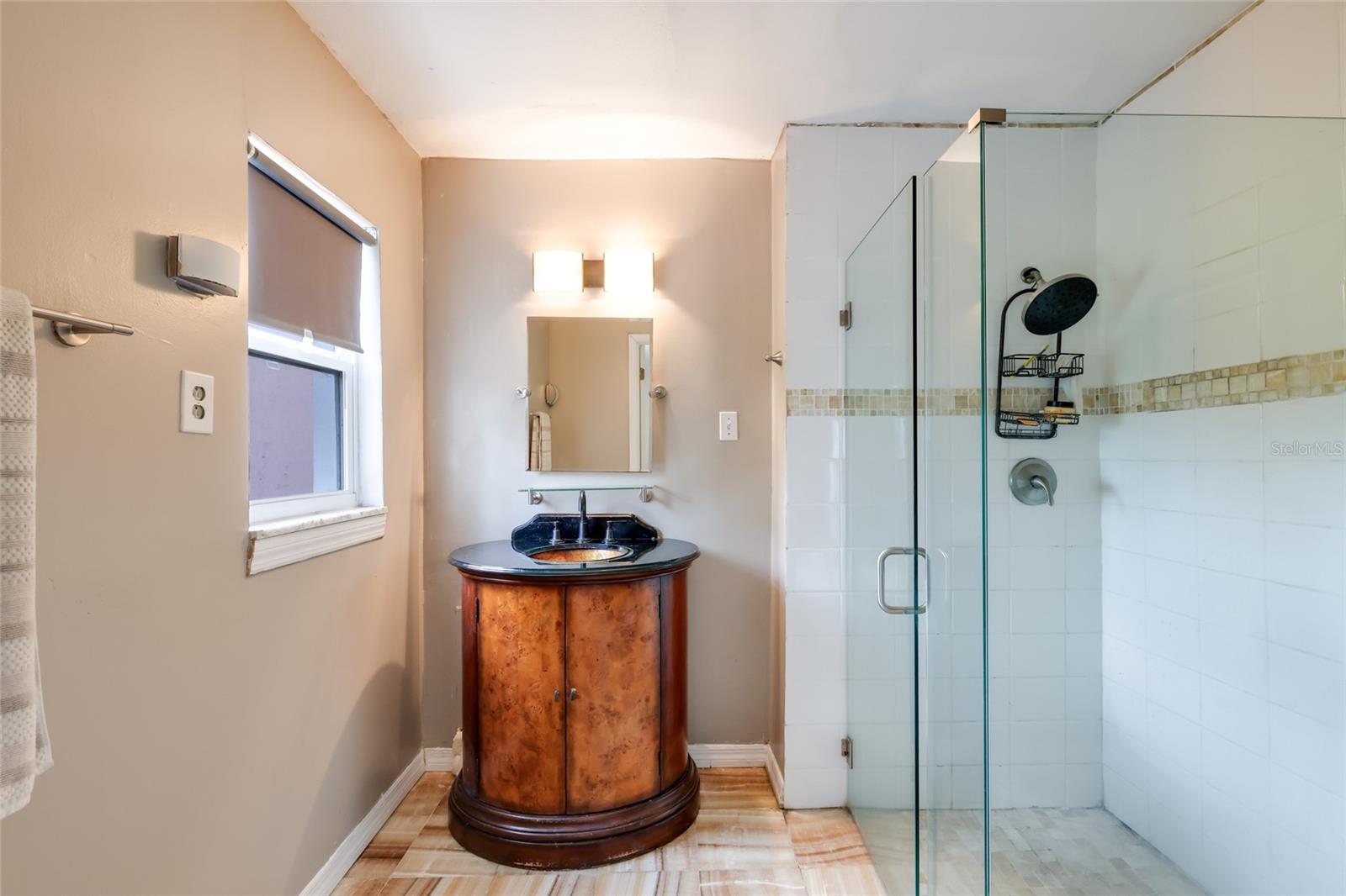 Image 23 of 40 For 719 58th Street Nw