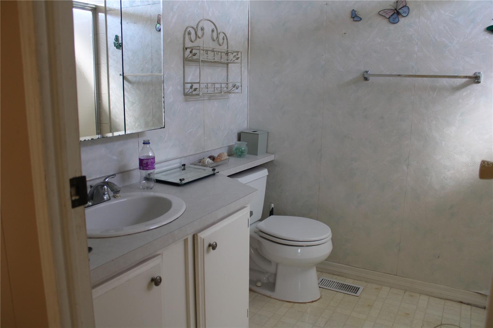 Image 10 of 28 For 2107 Palma Sola Boulevard 8