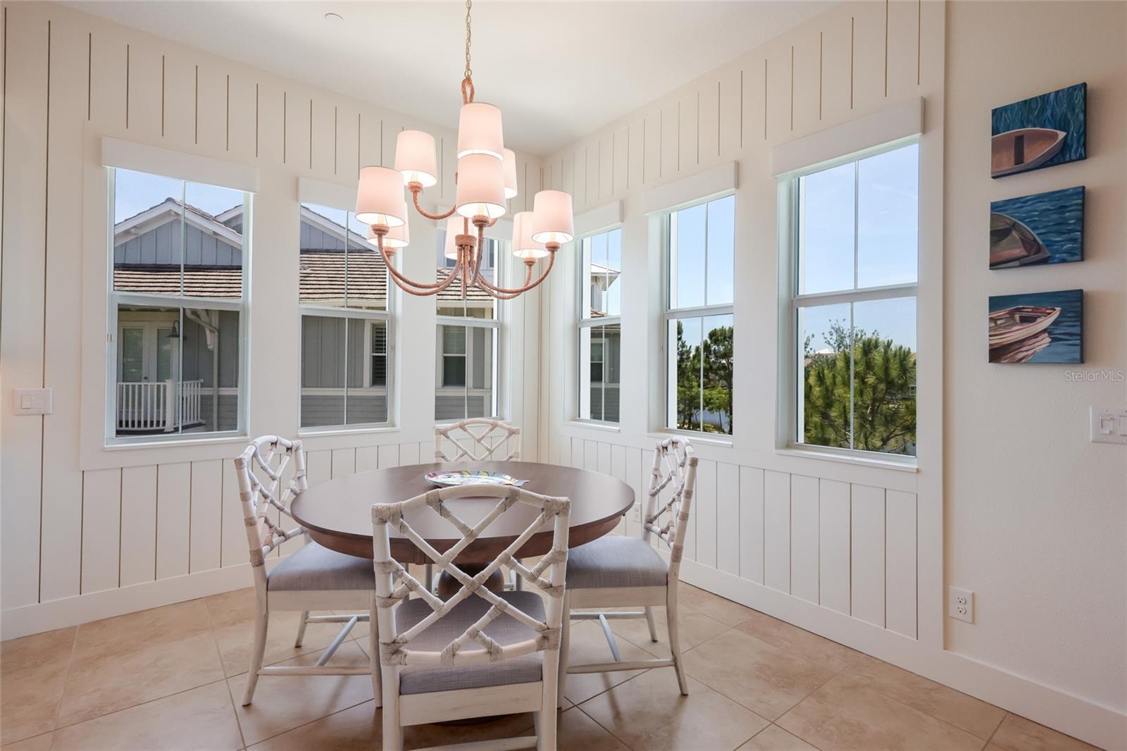 Image 15 of 70 For 258 Sapphire Lake Drive 202