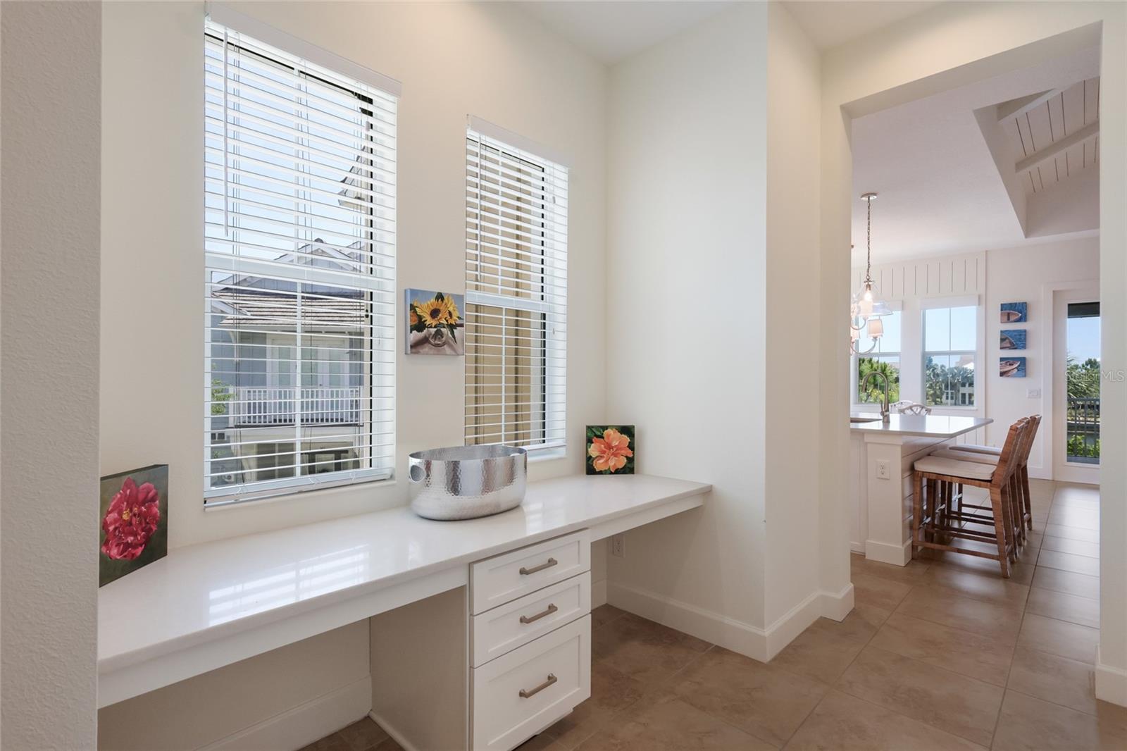 Image 16 of 70 For 258 Sapphire Lake Drive 202