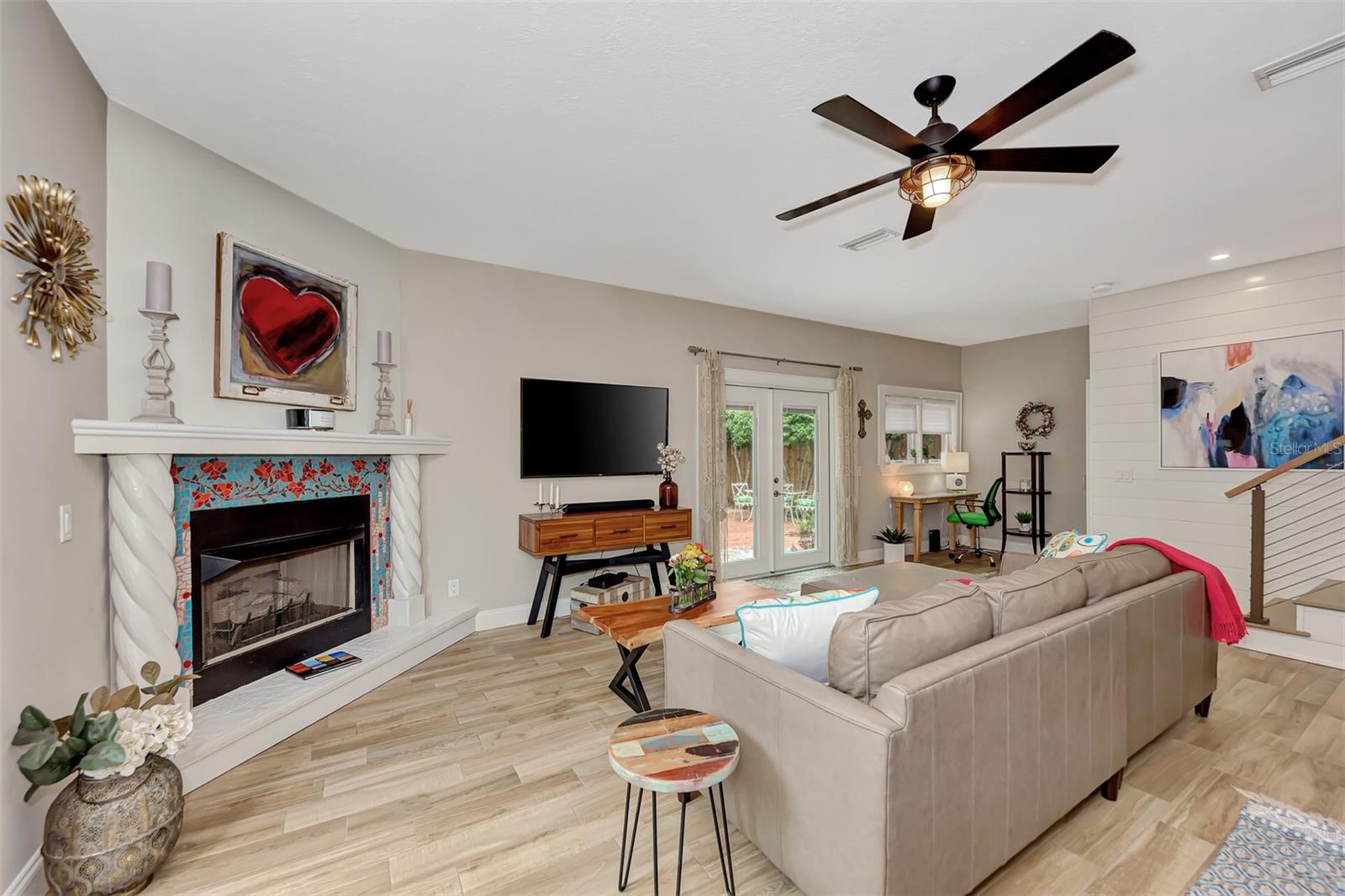 Image 4 of 39 For 1045 40th Street